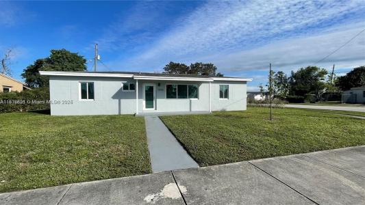 15901 NW 27th Pl, Miami Gardens, Florida 33054, USA