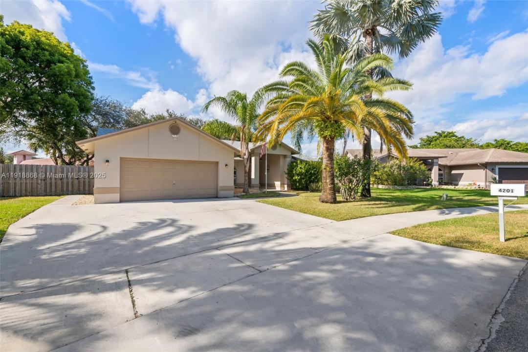 4201 SW 78th Dr, Davie, Florida 33328
