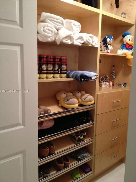 16909 N Bay Rd 716, Sunny Isles Beach, 플로리다 33160, 미국