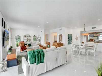 3800 Hillcrest Dr 1204, Hollywood, Florida 33021, USA