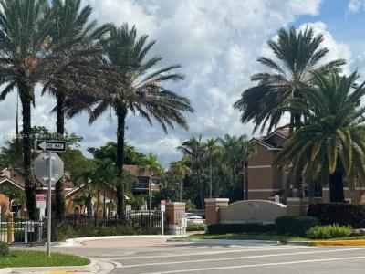 8801 Wiles Rd 307, Coral Springs, Florida 33067, USA