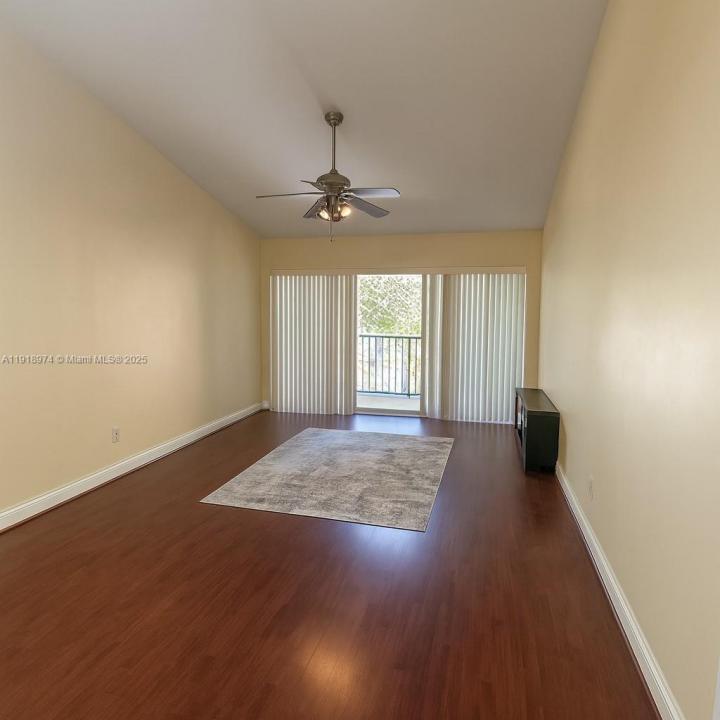 8801 Wiles Rd 307, Coral Springs, Florida 33067