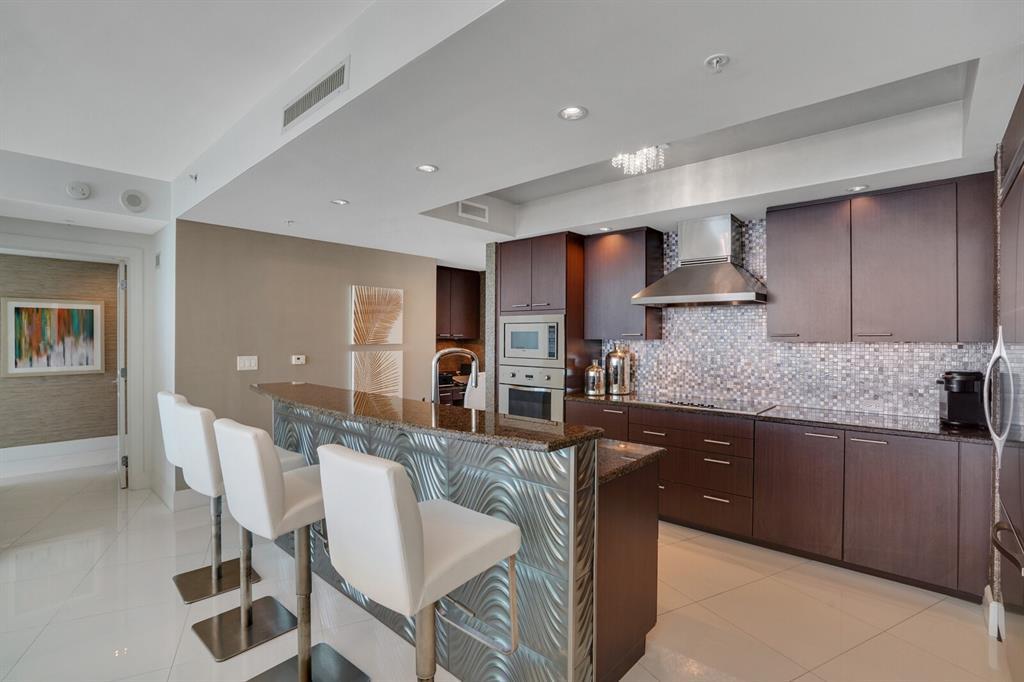 1 N Ocean Blvd 903, Pompano Beach, פלורידה 33062, ארצות הברית של אמריקה 