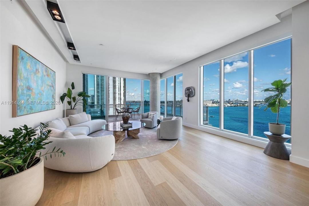900 Brickell Key Blvd 1403, Miami, Florida 33131, Stati Uniti