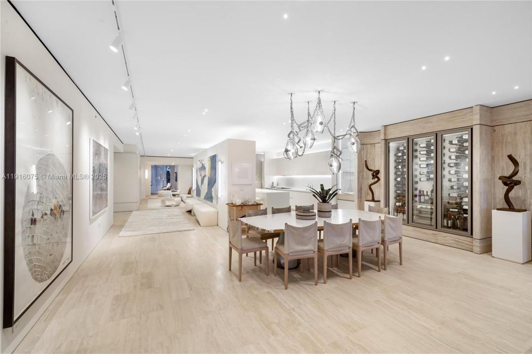 9001 Collins Ave S-207, Surfside, Florida 33154, USA