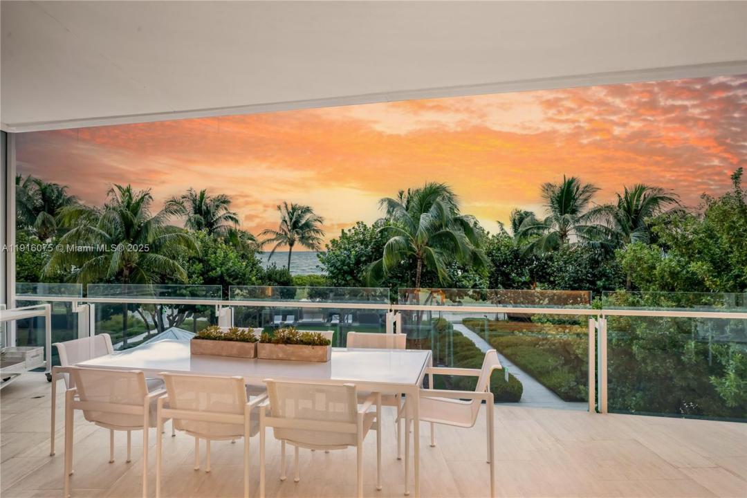 9001 Collins Ave S-207, Surfside, Florida 33154, USA