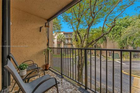 14415 N Kendall Dr 212G, Miami, Florida 33186, USA