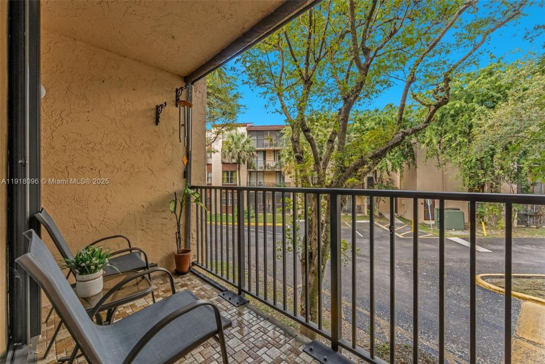 14415 N Kendall Dr 212G, Miami, Florida 33186, Estados Unidos