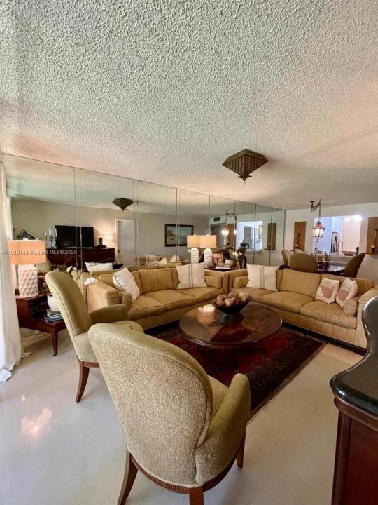 8592 W Sunrise Blvd 111, Plantation, 佛羅里達州 33322, 美國