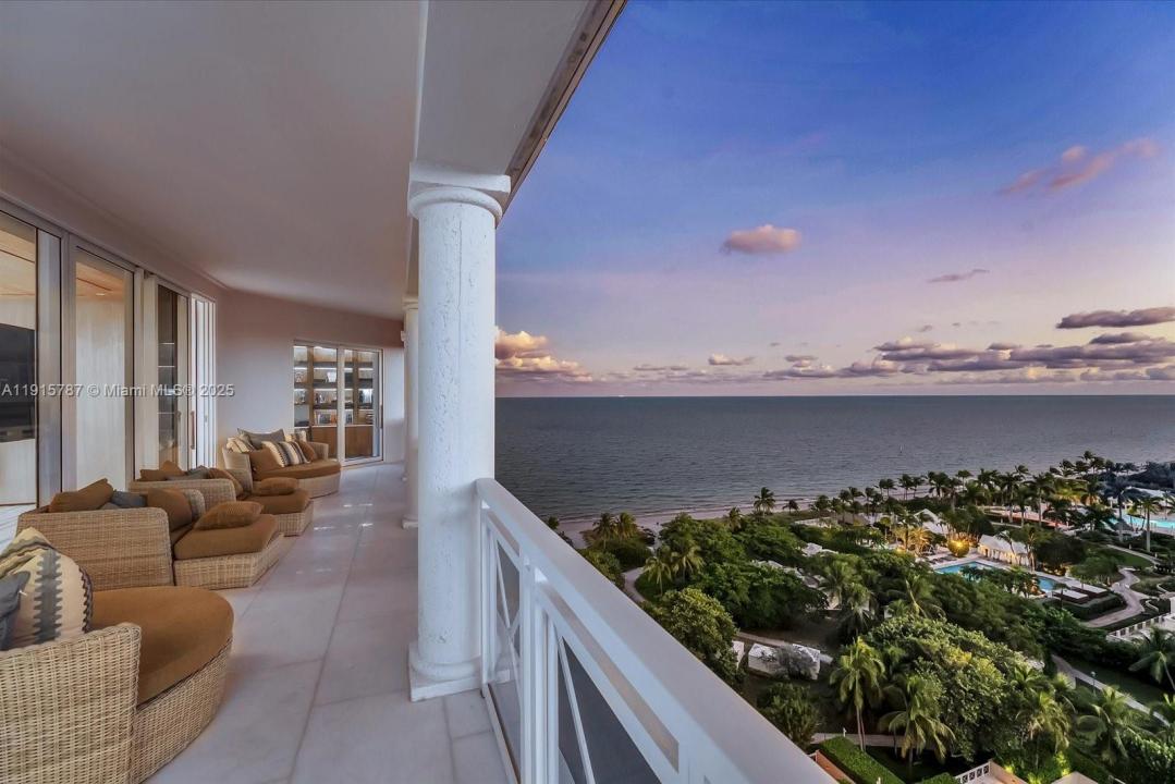 430 Grand Bay Dr PH-1AN, Key Biscayne, Florida 33149