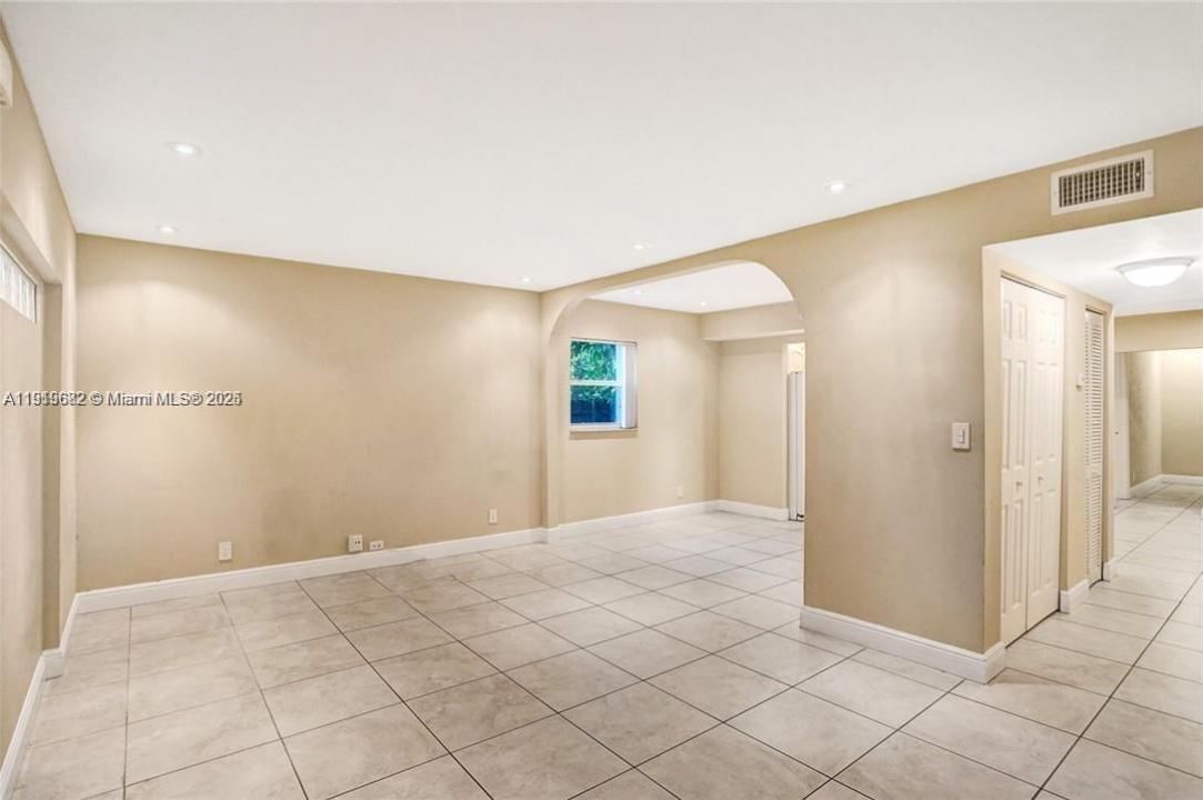 8002 SW 5th St, North Lauderdale, Florida 33068, Estados Unidos