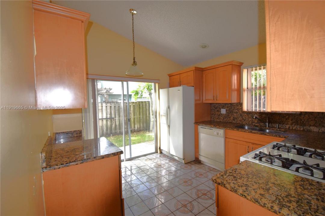 3081 NW 123rd Ave, Sunrise, Florida 33323, Stati Uniti