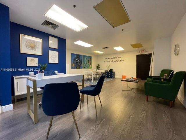 1110 Brickell Ave 313, Miami, Флорида 33131, Соединенные Штаты