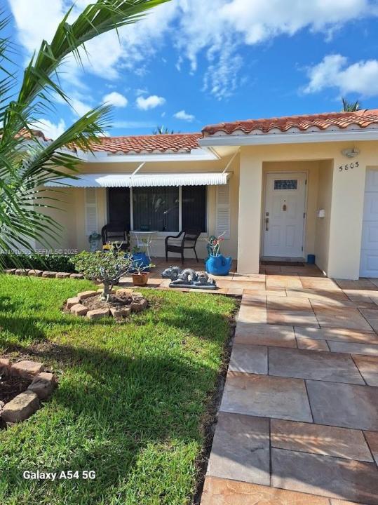 5803 NW 86th Ter, Tamarac, Floride 33321, États-Unis