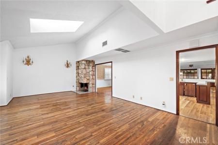 Pitcairn, Costa Mesa, Califórnia 92626, Estados Unidos