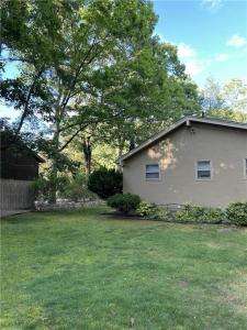 6 Blue Spruce Drive, Coventry, Rhode Island 02816, USA