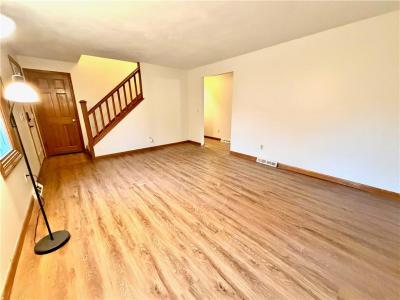 5 Circlewood Drive, Coventry, Rhode Island 02816, USA