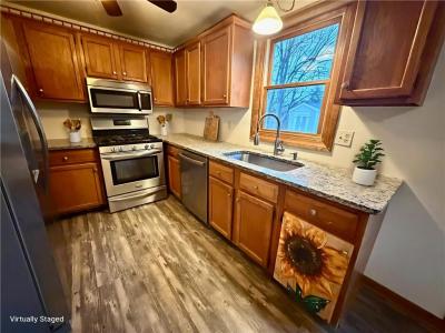 5 Circlewood Drive, Coventry, Rhode Island 02816, USA