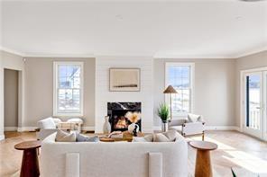 114 East Point Drive, East Providence, Rhode Island 02916, États-Unis