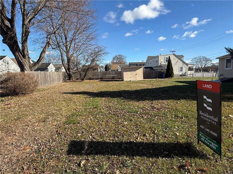 311 High Street, Cumberland, Rhode Island 02864, USA