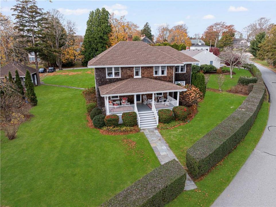 63 Longfellow Road, Jamestown, Rhode Island 02835, USA