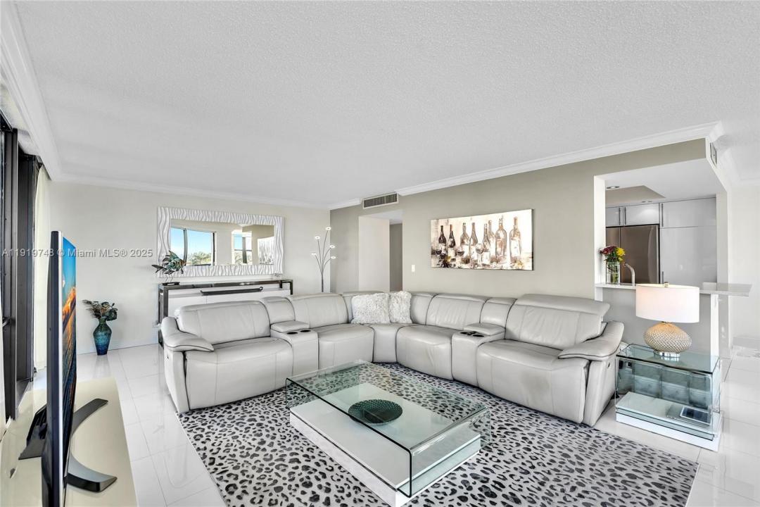 2017 S Ocean Dr 409, Hallandale Beach, Florida 33009