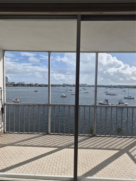 2910 Point East Dr M610, Aventura, فلوريدا 33160, الولايات المتحدة