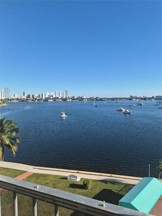 2910 Point East Dr M610, Aventura, فلوريدا 33160, الولايات المتحدة