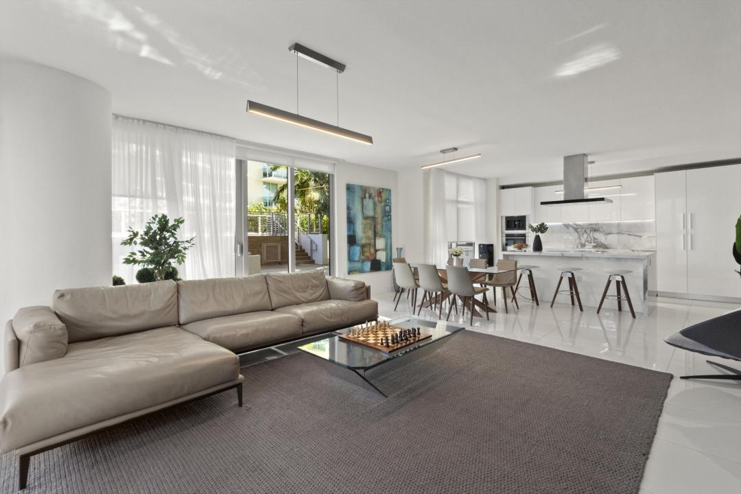 300 Sunny Isles Boulevard 4-501, Sunny Isles Beach, Florida 33160, USA