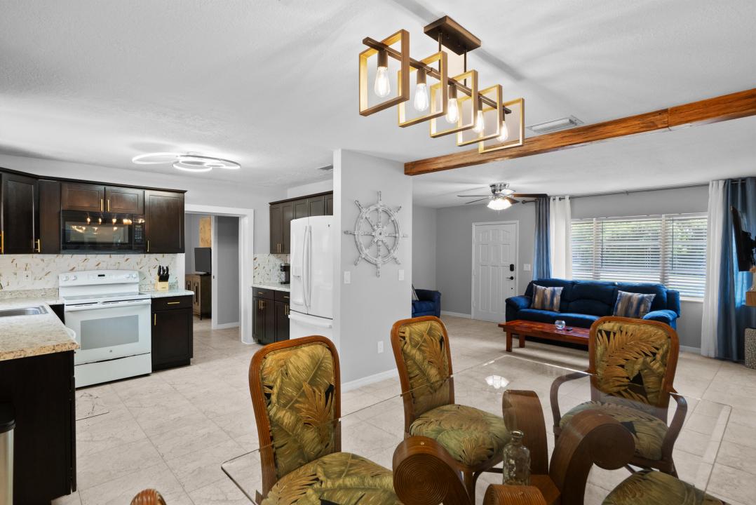 4220 Sunrise Boulevard, Fort Pierce, Florida 34982, Estados Unidos