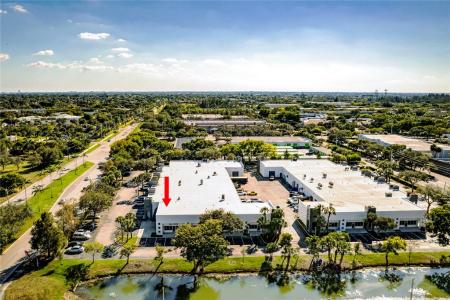 5367-69 N NOB HILL RD 5367-5369, Sunrise, Florida 33351, Estados Unidos