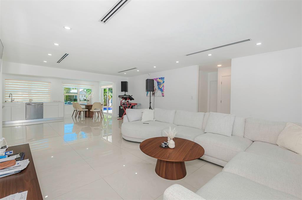 825 Argonaut Isle, Dania Beach, Florida 33004, HOA KỲ