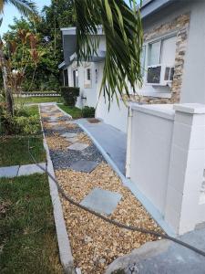 4795 NW 42nd St C, Lauderdale Lakes, Florida 33319, USA