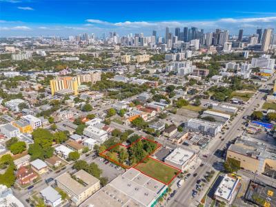 1025 W Flagler St, Miami, Florida 33130