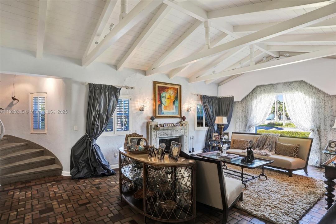 940 Hollywood Blvd, Hollywood, Florida 33019