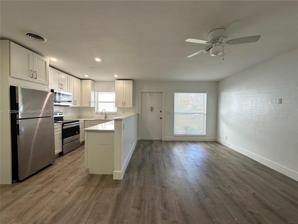 2436 Van Buren St 13, Hollywood, Florida 33020, HOA KỲ