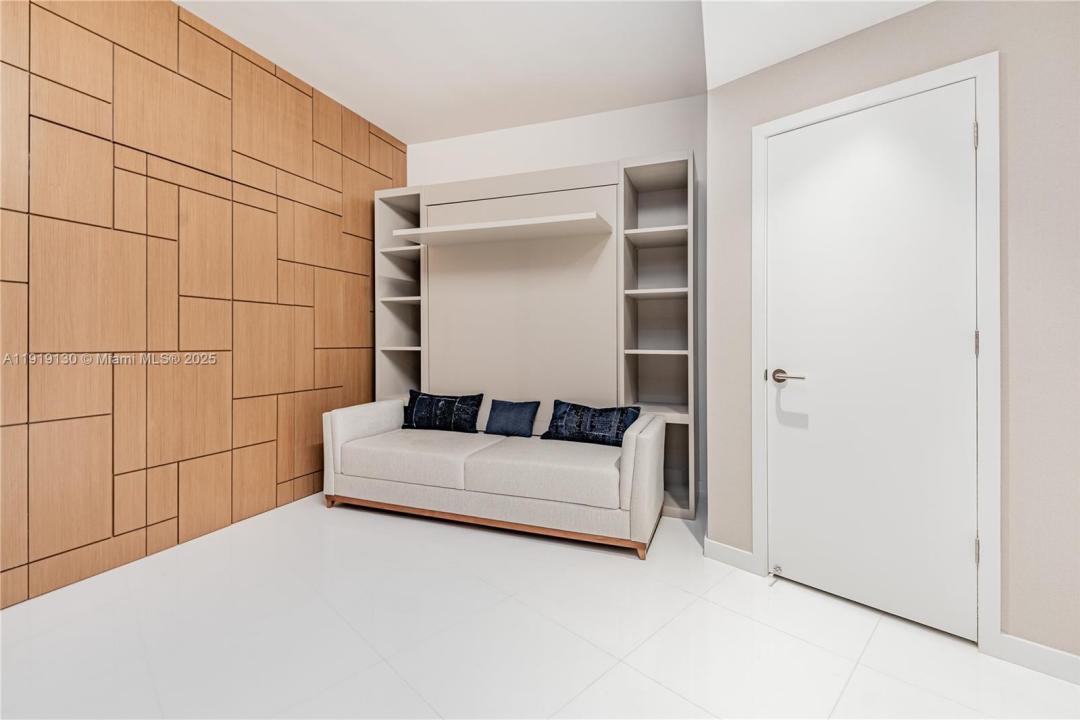 851 NE 1st Ave 3511, Miami, Florida 33132