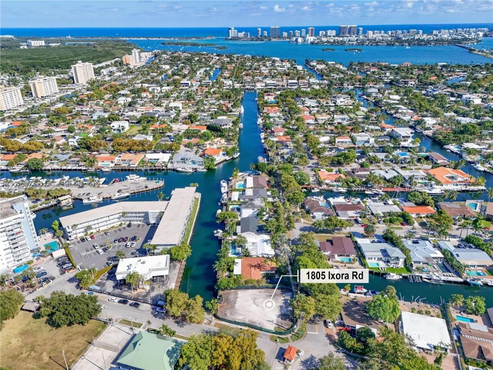 1805 Ixora Rd, North Miami, Florida 33181