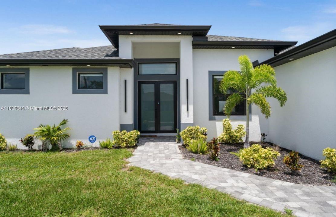 2522 NW 15TH PL, Cape Coral, Florida 33993, Amerika Birleşik Devletleri