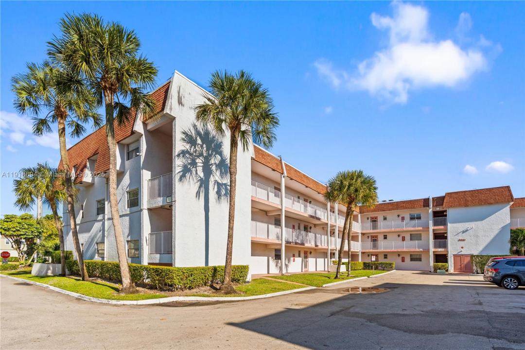 8000 Lagos De Campo Blvd A-104, Tamarac, Florida 33321, Stati Uniti