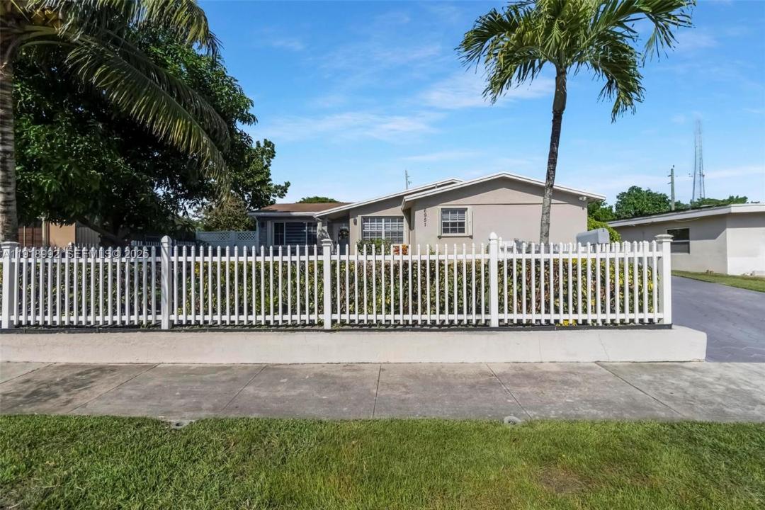 6951 Liberty St, Hollywood, Florida 33024