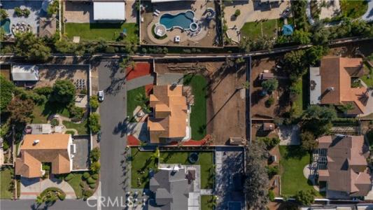 Keusder, Riverside, California 92503