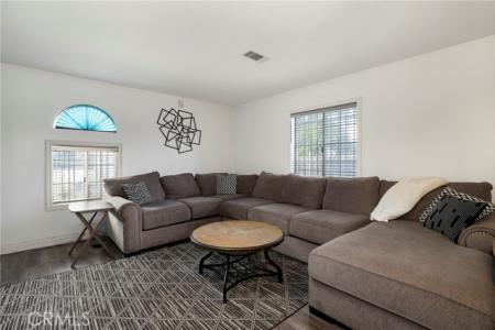 S Slater, Compton, Califórnia 90222, Estados Unidos