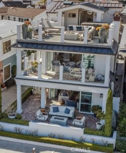 E Bay Front, Newport Beach, California 92662