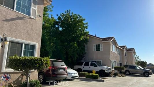 S Riverside Avenue, Rialto, California 92376