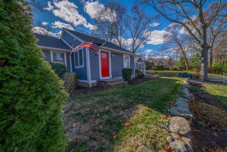 170 Cowesett Avenue, Warwick, Rhode Island 02886, USA