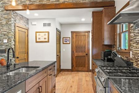 23 White Hawk Ridge H, Richmond, Rhode Island 02898, USA