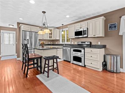 19 Sage Court, Johnston, Rhode Island 02919, USA