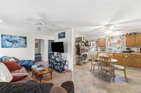 4 Ware Road, Killingly, Connecticut 06241, USA