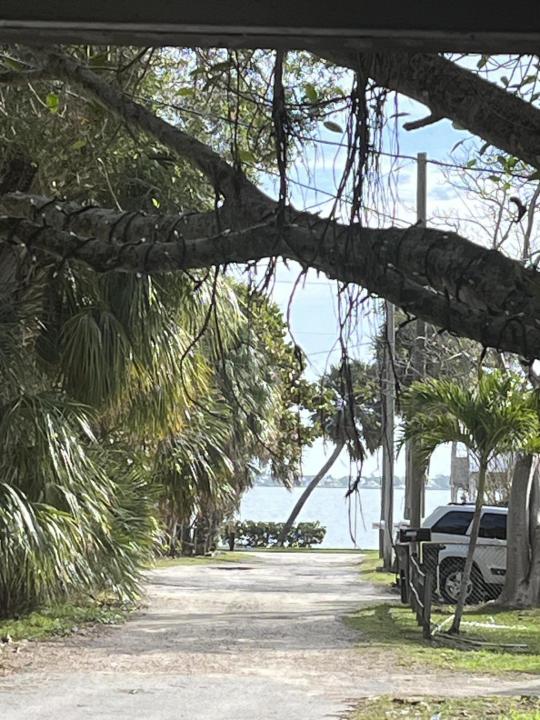 2172 NE Poinciana Terrace, Jensen Beach, Florida 34957